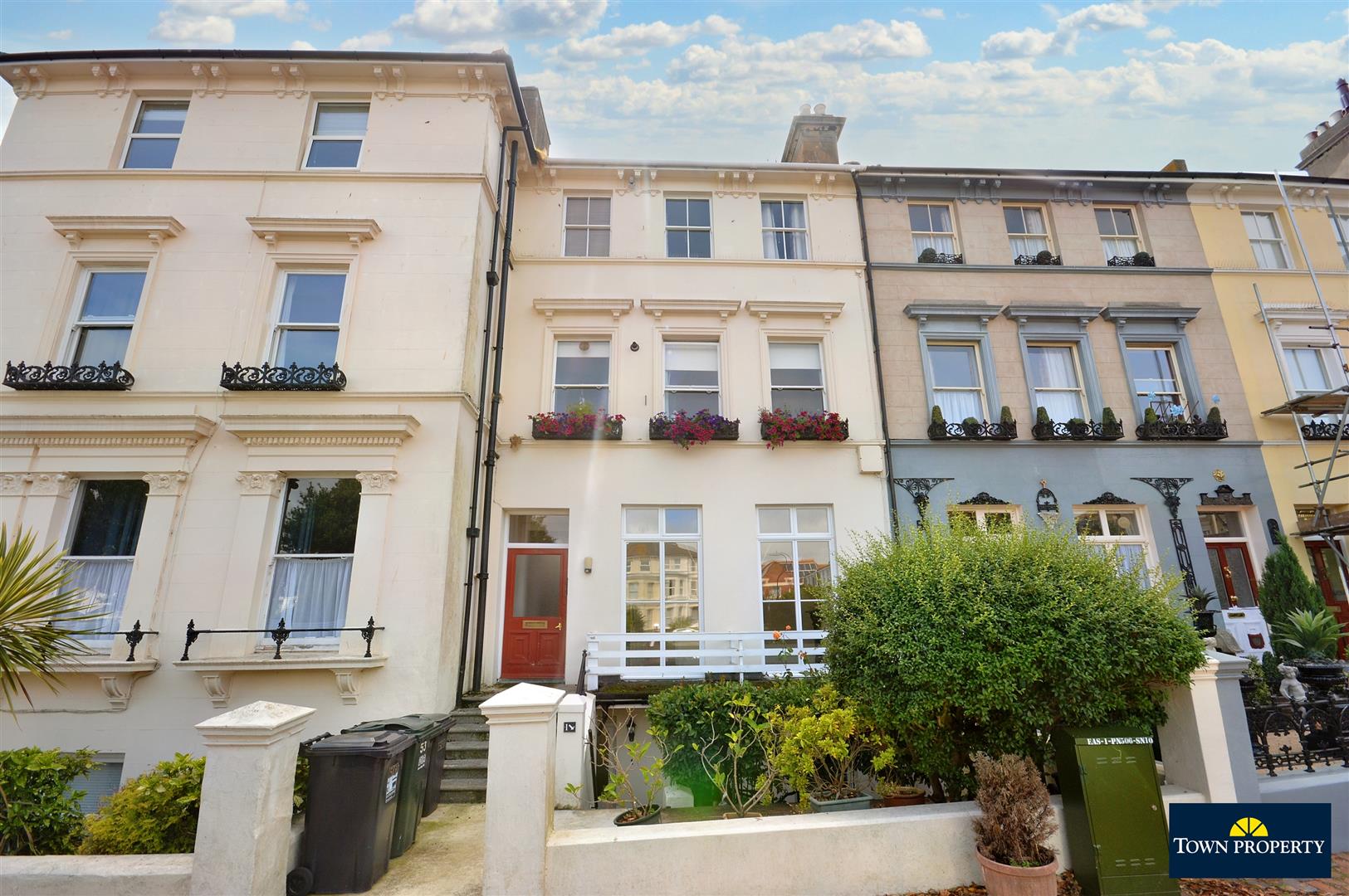 Property Details for Upperton Gardens Eastbourne BN21 2AF Town